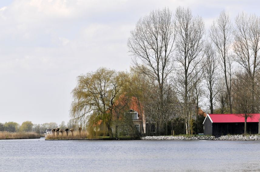 Woning aan de Sylroede te Broek bij Joure