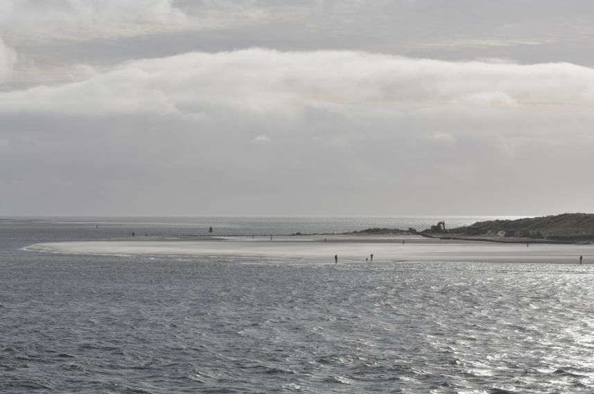 Uitzicht op zandplaat Oost-Vlieland vanaf de veerboot 1