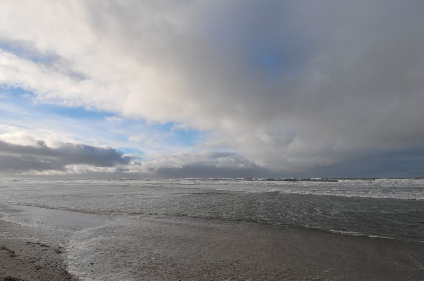 Wolkenluchten boven de Noordzee 1