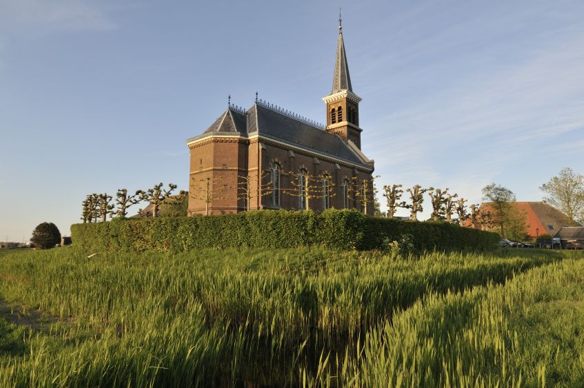 Kerk Warstiens