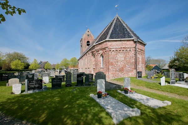 Nes (Dongeradiel), kerk