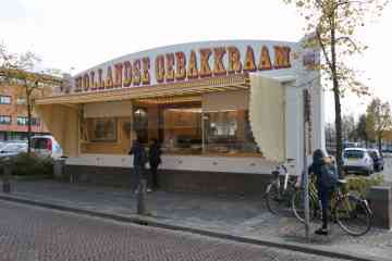 Sneek, oliebollenkraam