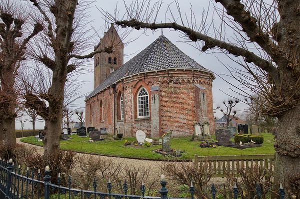 Swichum, kerk