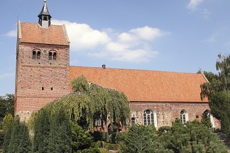 Sankt Johannes der Täufer-Kirche (evangelisch-lutherisch)