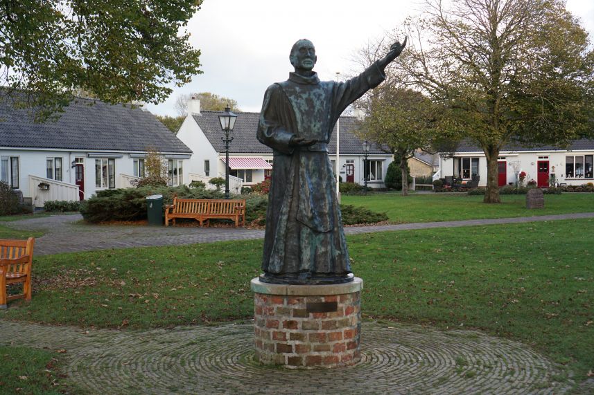 beeld de Monnik Schiermonnikoog