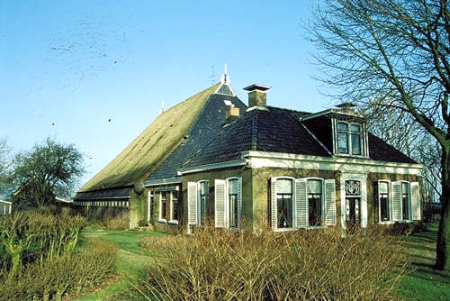 Dwarshuisboerderij