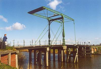 Ophaalbrug te Niekerk