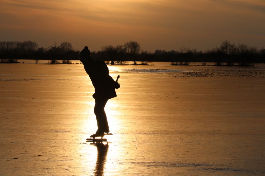 Schaatser zonsondergang Easterskar, Rotstergaast